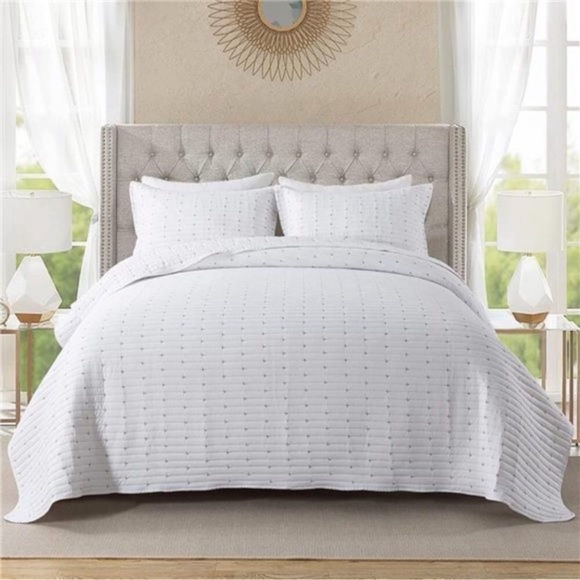 Quilt Set 3-Piece Bedspread Quilted Lightweight Coverlet Set White NWT